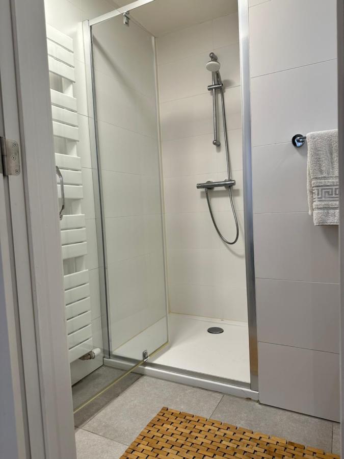 Canal View One Bedroom Flat Брюссель Экстерьер фото
